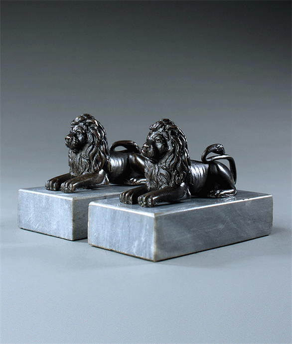 Picture of Small pair of bronze English Regency lions